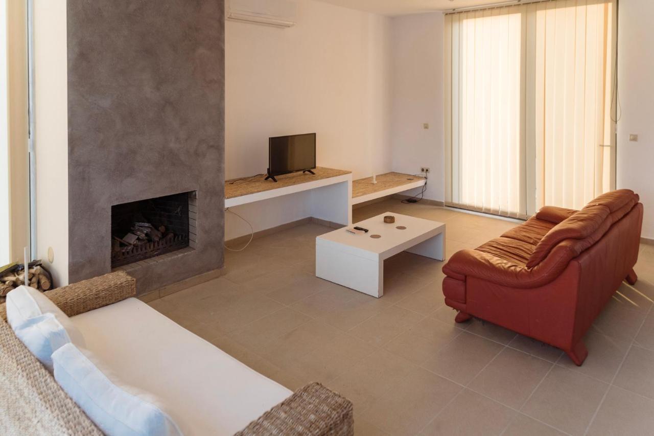 Olive View Holiday home Dikella